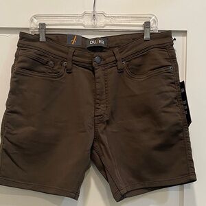 DUER Men's army green no-sweat short. 34 x 7”